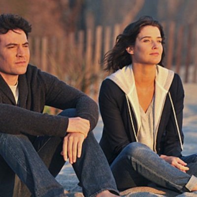 Dawson, HIMYM et les autres séries, quand la fiction façonne notre regard sur le couple et l’amitié.