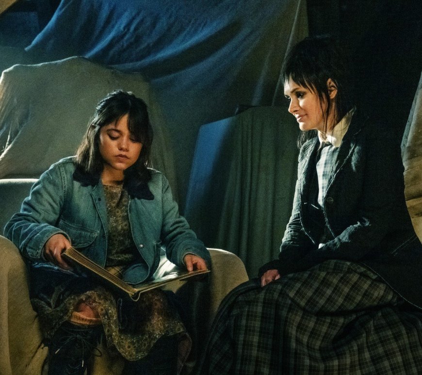 Beetlejuice Beetlejuice Copyright 2024 Warner Bros. Entertainment Inc. / Parisa Taghizadeh