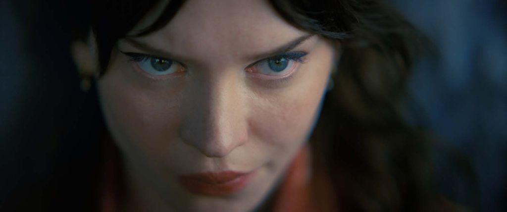 Sophie Thatcher Companion | © Warner Bros