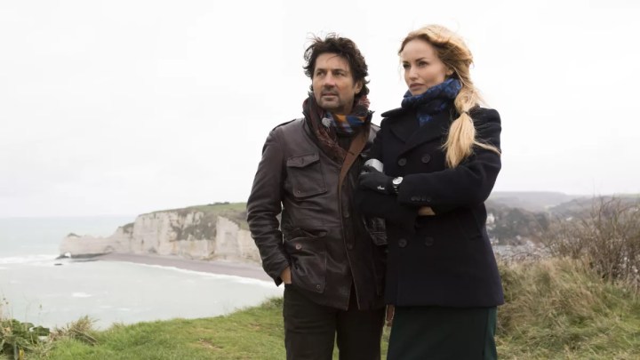 Meurtres à Étretat