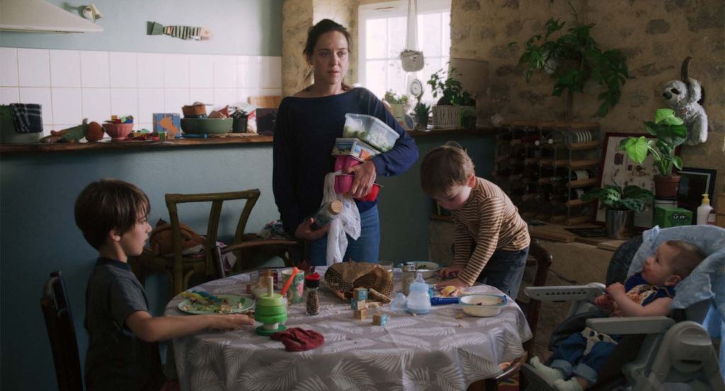 Bonjour l'asile © UFO Distribution