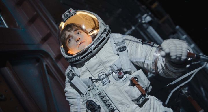 Mickey 17 Bong Joon-ho Copyright 2025 Warner Bros. Entertainment Inc. All Rights Reserved.