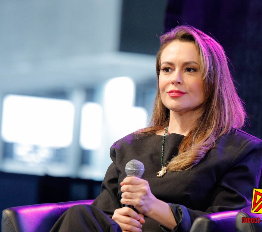 alyssa Milano Paris Manga Mars 2025