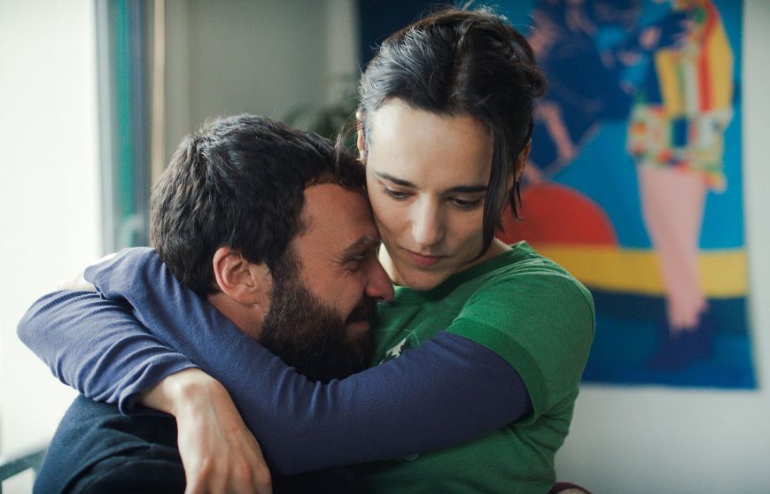 Différente : Lola Doillon signe une comédie romantique lumineuse sur la neuro-atypie et l’amour hors normes