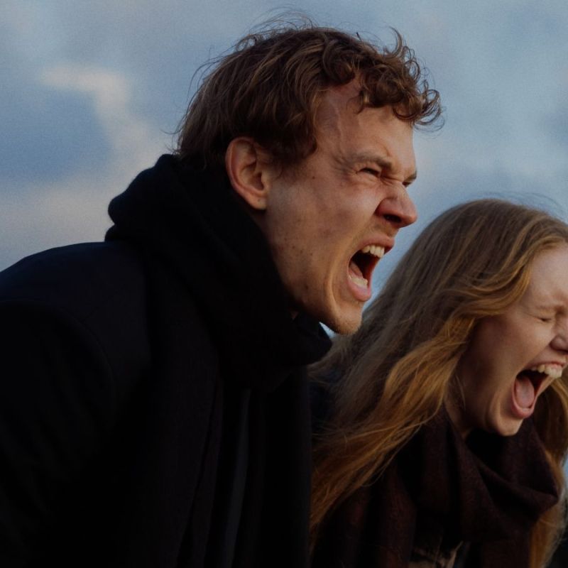 La lumière ne meurt jamais – Lauri-Matti Parppei délivre une œuvre poétique et romantique.