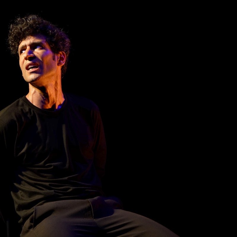 La Fleur au Fusil, quand la mémoire devient un acte de résistance — Comédie Bastille