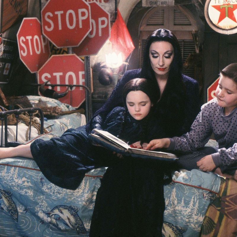 La famille Addams revient au cinéma dans sa version d&rsquo;origine !