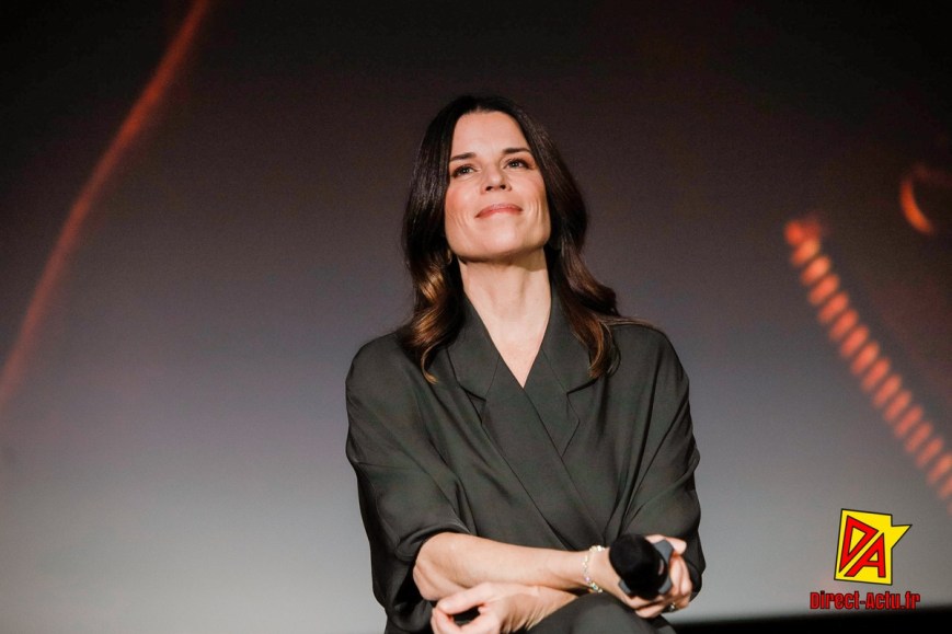 Neve Campbell était à Paris ce 10 février 2026 pour une rencontre avec le public français.